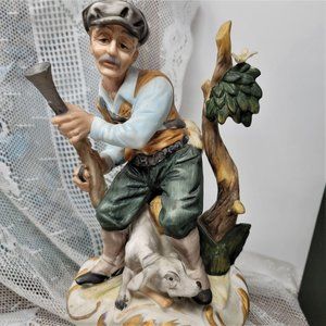 VTG Old Man Bird Hunter w/Dog and Rifle Figurine